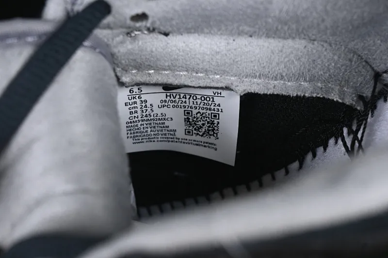 All categories Nk SB Dunk Series Nk SB Dunk Low low-top sneakers Division Street x Nk Dunk Low "Oregon Black" Oregon hidden color low-top casual sneakers HV1470-001